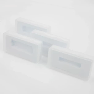 Plastic geheugenstickdoosje
