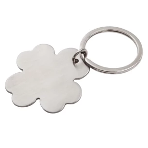Metalen sleutelhanger met klavertje 4 - Zilver