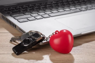 LOVE anti-stress sleutelhanger - Rood