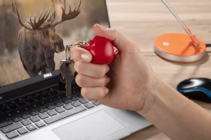 LOVE anti-stress sleutelhanger - Rood